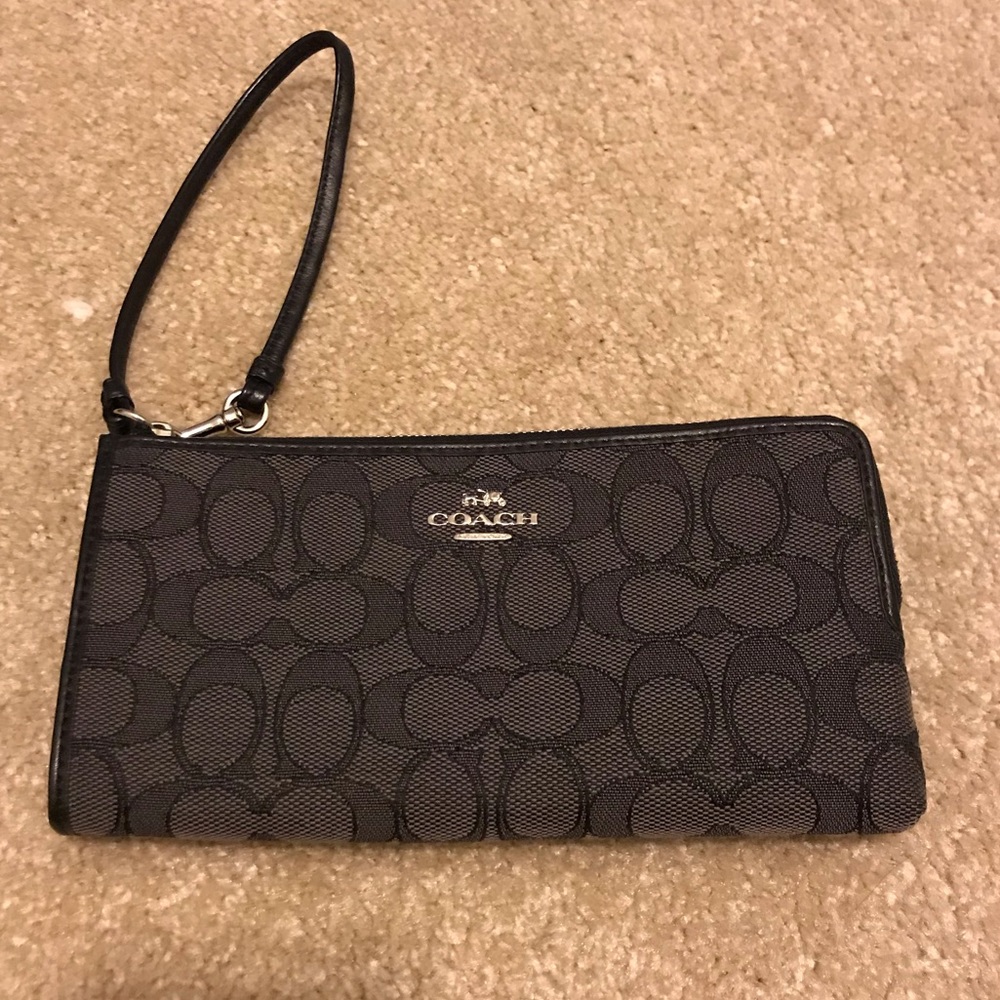 Coach Wristlet Wallet